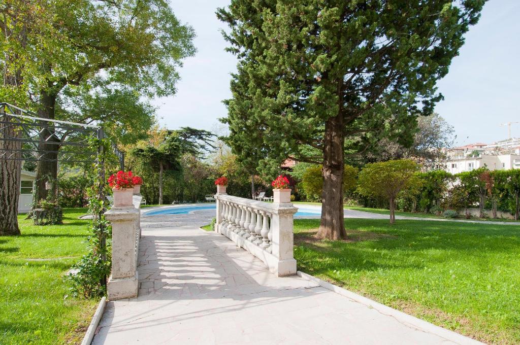 Villa Bottacin Trieste Luaran gambar