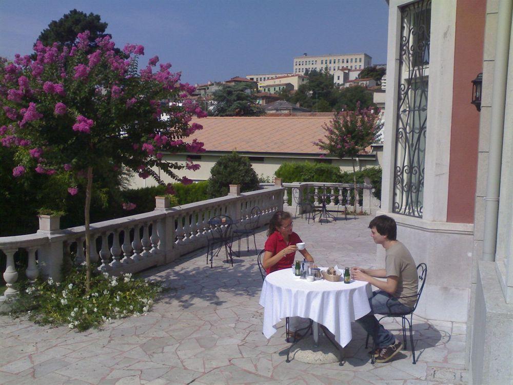Villa Bottacin Trieste Luaran gambar
